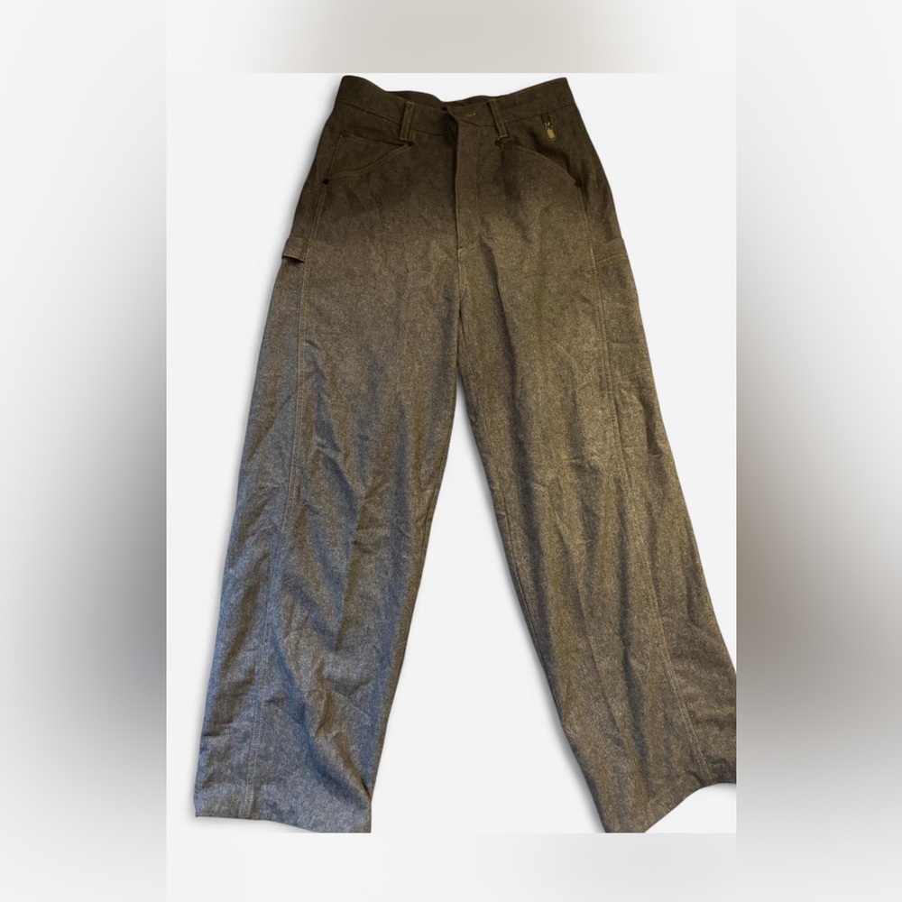 Gray Cargo Pants with Classic Straight-Leg Cut